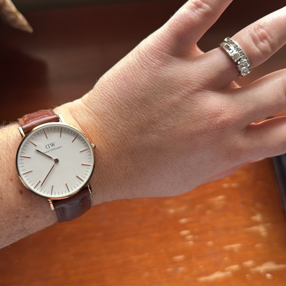 Daniel Wellington - Classic Petite Leather Strap - Picture 4 of 11